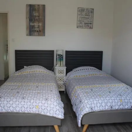 Comme A La Maison *